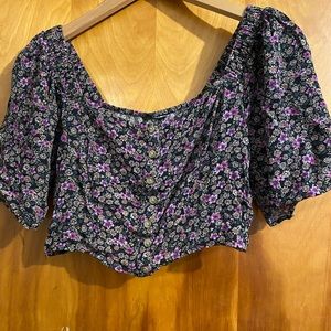 Size small American eagle floral crop top blouse
